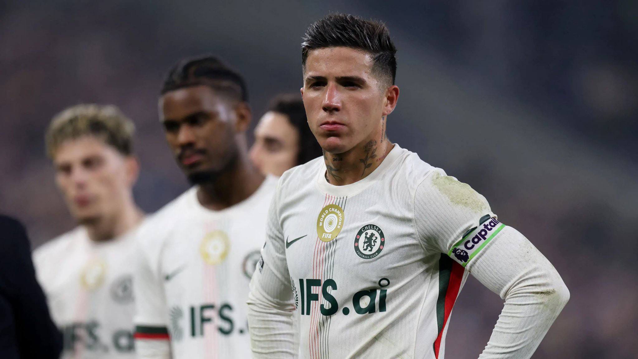 Rõ ràng Fernandez đang muốn chuyển đến một CLB khác vào mùa hè, và đó là Real