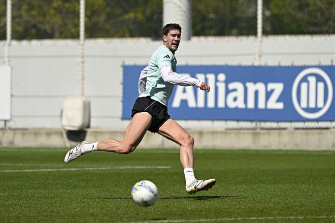 Juventus vẫn muốn giữa Vlahovic? - Ảnh: @HQpcrt