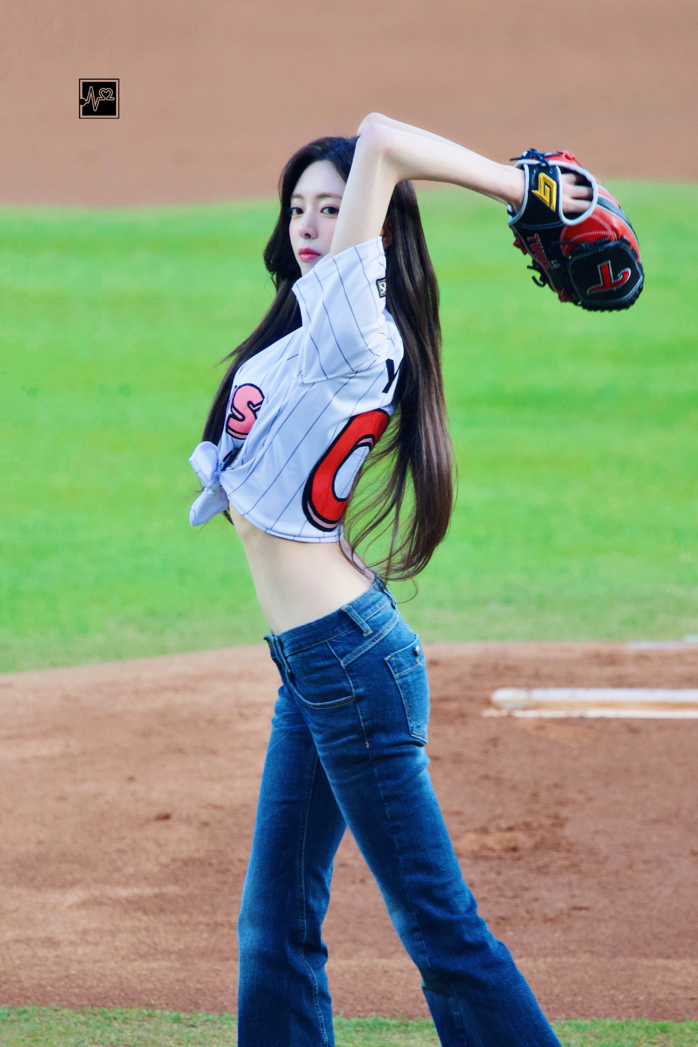 Vòng eo con kiến của Yuna - Ảnh: @Pulse_1209