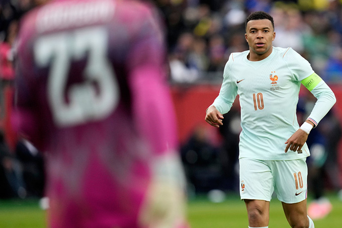 Mbappe khoác áo ĐT Pháp như một lựa chọn tự nhiên