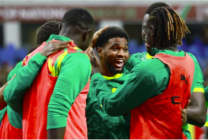 Anh cũng tỏa sáng trong màu áo ĐT Senegal. Ảnh: AFP