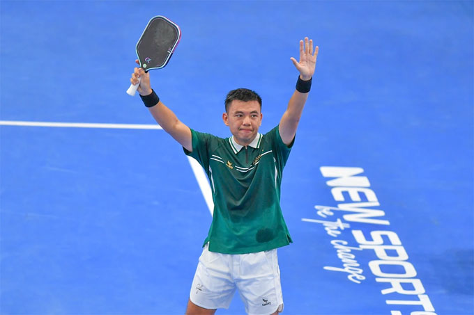 Lý Hoàng Nam thắng Dylan Frazier chóng vánh ở bán kết