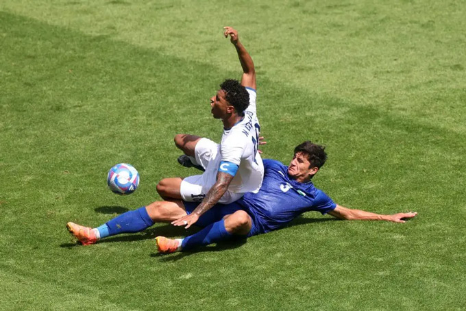 Uzbekistan cũng có một Cristiano Ronaldo