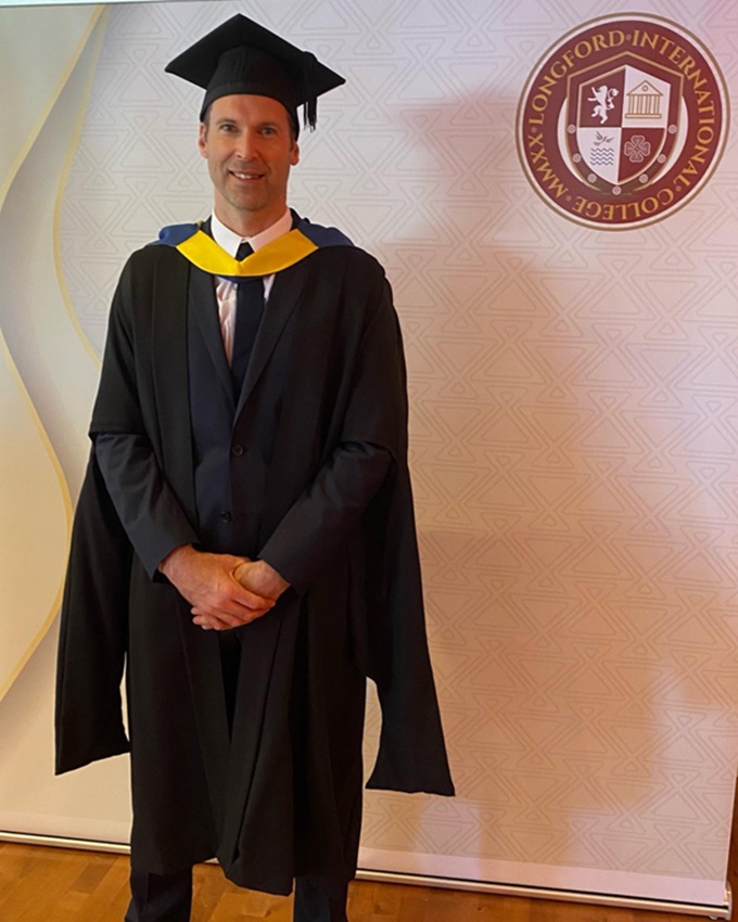 Cech học rất giỏi