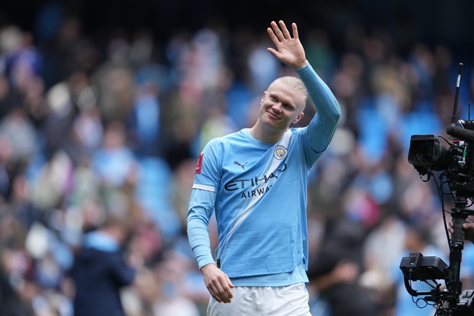 Erling Haaland hủy diệt sự tự tôn của Liverpool và Mo Salah