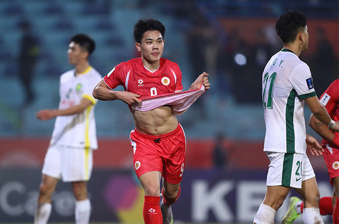 Đình Bắc từng cùng CAHN đánh bại Beijing Guoan FC để tiến vào vòng 1/8 AFC Champions League Two - Ảnh: Minh Tuấn 