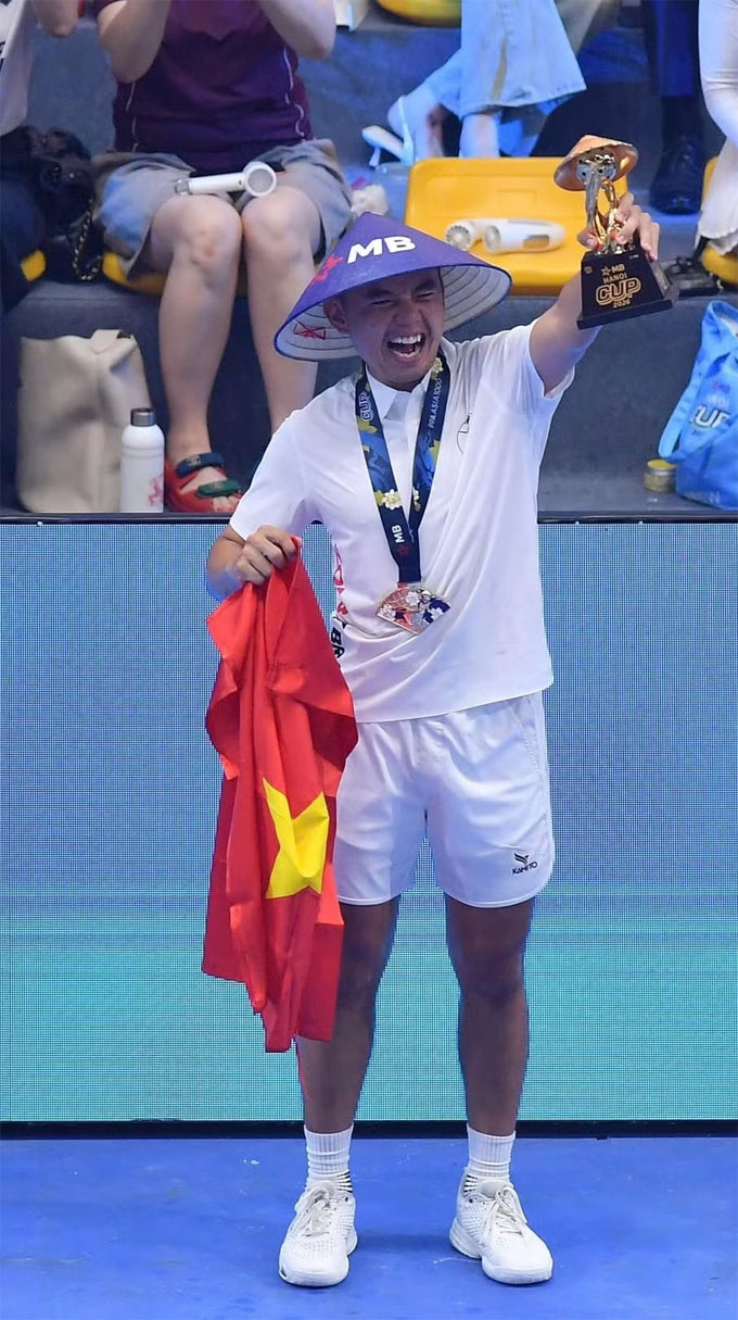 Lý Hoàng Nam giành chức vô địch đầy thuyết phục