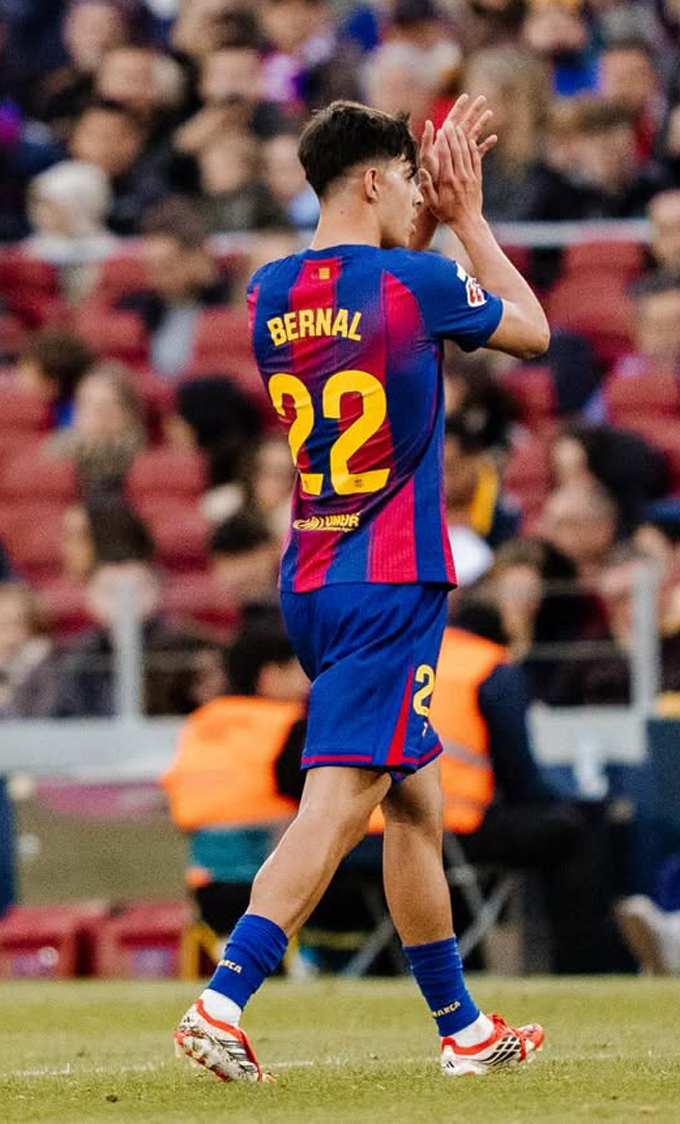 Bernal vào sân thay Araujo và sau đó cũng chấn thương. Ảnh - Instagram nhân vật