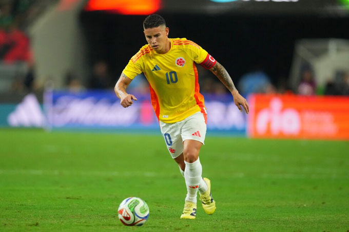 James phải nhập viện khẩn cấp vì mất nước nghiêm trọng trong đợt tập trung ĐTQG vừa qua