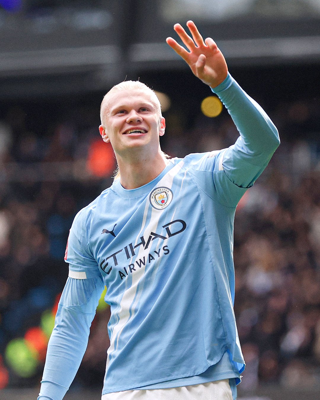 Haaland có cú hat-trick ấn tượng vào lưới Liverpool - Ảnh: @footballontnt