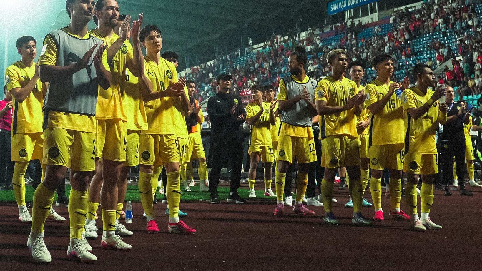 Bộ trưởng Thanh niên và Thể thao Malaysia - Taufiq Johari thất vọng khi tuyển Malaysia 'rơi tự do' trên BXH FIFA. Ảnh: Malaysia NT.