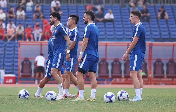 Các chân sút của CA TP.HCM đã phung phí quá nhiều cơ hội - Ảnh: Đình Viên