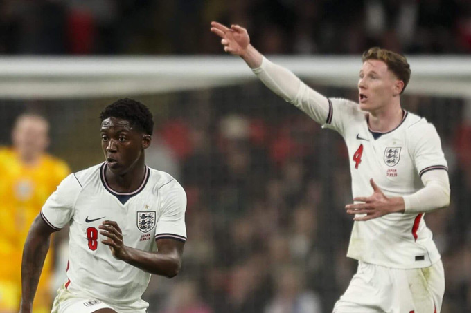 Mainoo và Anderson đã chơi cùng nhau ở tuyến giữa của tuyển Anh trong trận thua giao hữu 0-1 trước Nhật Bản