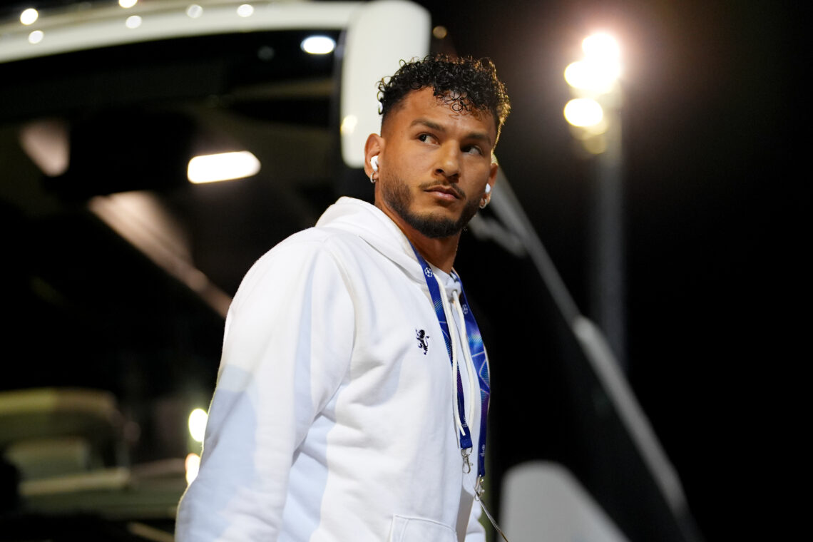 Suarez nổi tiếng với khả năng kết nối lối chơi và là một người pressing không biết mệt mỏi