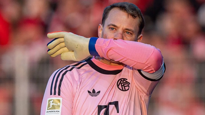Manuel Neuer giờ đây cũng là một vị trí mang tới rủi ro cho Bayern