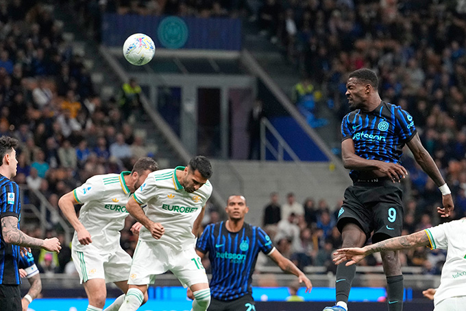 Thuram là cầu thủ chơi hay nhất trận gặp Roma