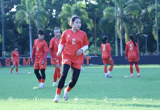U20 nữ Việt Nam chỉ còn cách phải thắng Bangladesh mới có hy vọng đi tiếp - Ảnh: VFF