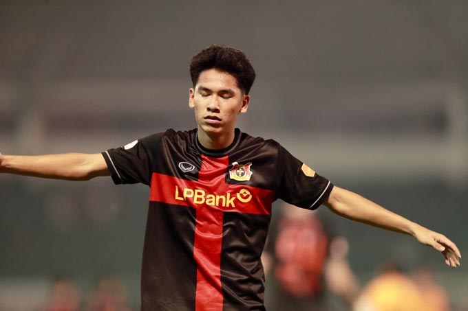 Chuyển đến Ninh Bình từ Thanh Hoá, Văn Thuận đang chứng minh giá trị ở đội bóng mới
