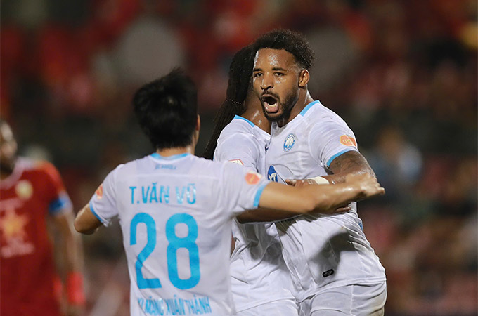 Nam Định của Xuân Son bây giờ mới nóng máy sau chặng đầu gây thất vọng 