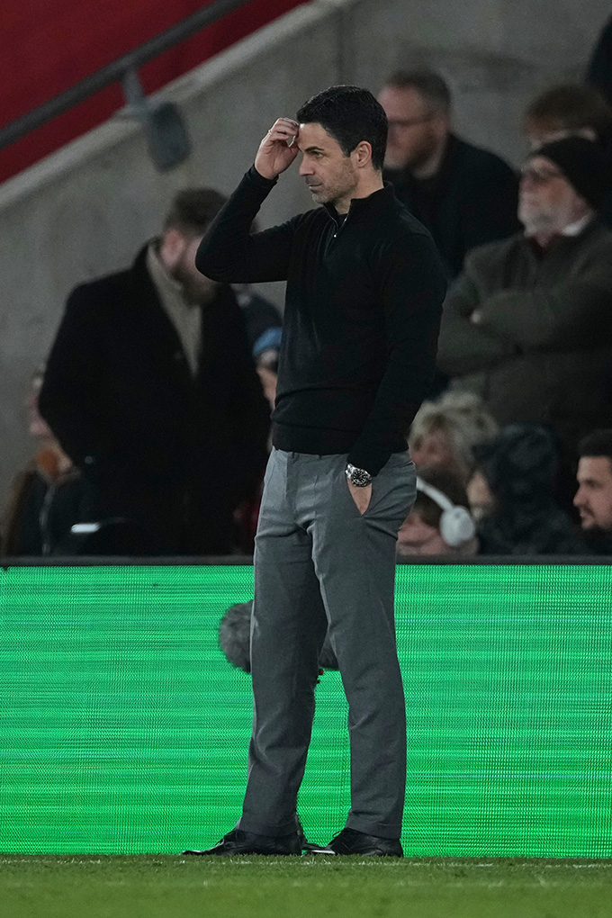 Arteta đang làm liệu pháp tinh thần cho các học trò