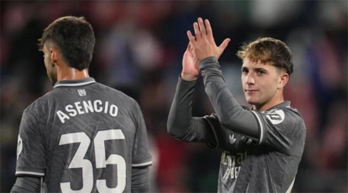 Como đang tính "lụm luôn" Yanez 