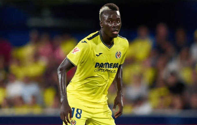 Gueye được MU theo sát 