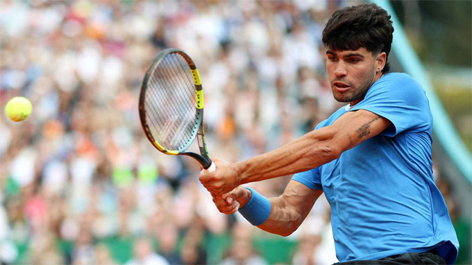 Alcaraz tung ra 6 cú ace cả trận. Ảnh: ATP