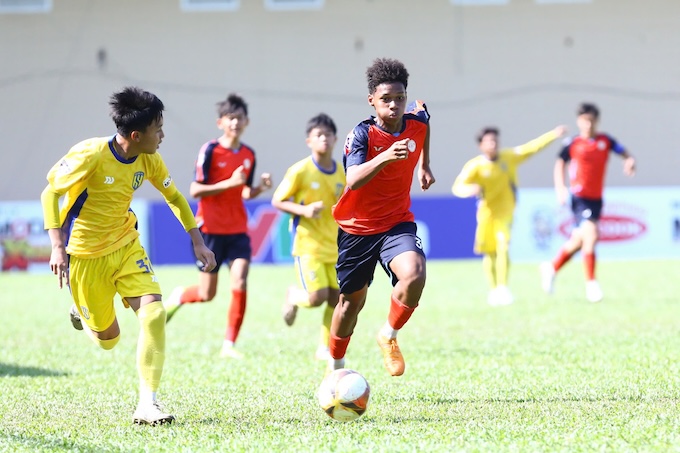 Chủ nhà U15 TP.HCM chia tay giải với cả 3 trận thua. Ảnh: Nguyễn Khánh