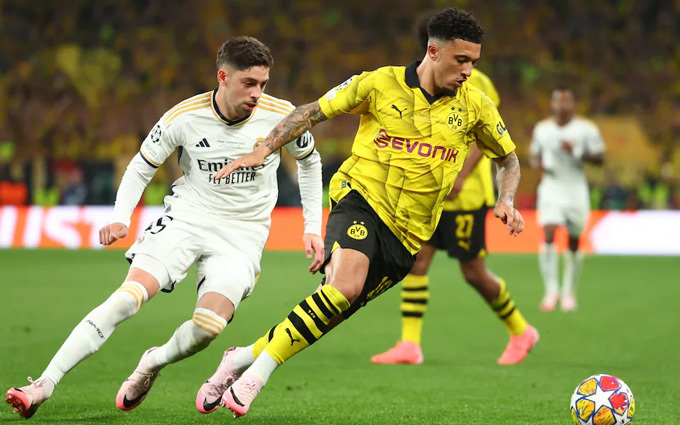 Sancho khả năng cao sẽ lần thứ ba khoác áo Dortmund
