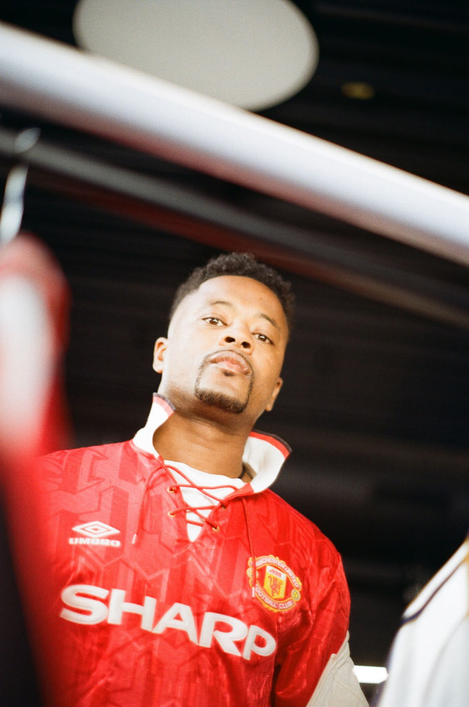 Evra tự ví mình như một con thú khi còn thi đấu. Ảnh - Facebook nhân vật