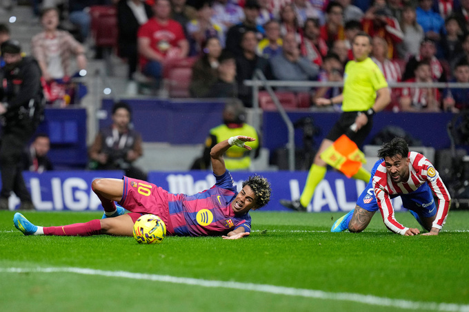 Sự bực bội của Yamal có thể giải thích bằng tâm lý của một ngôi sao trẻ đang bị đặt dưới áp lực khủng khiếp.