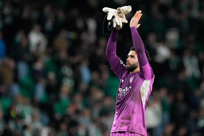 Raya cũng in dấu ấn lớn trong chiến thắng tối thiểu này