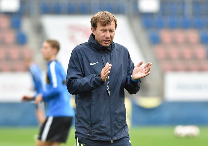 Petr Vlachovsky bị tù treo 1 năm