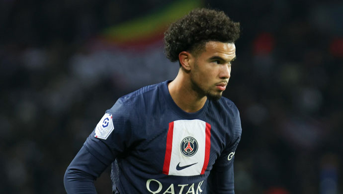 Warren Zaire-Emery trong màu áo PSG