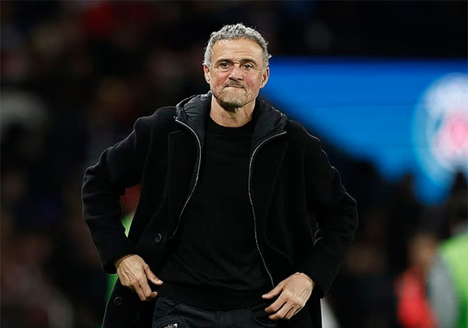 HLV Luis Enrique vẫn tin tưởng vào Ruiz