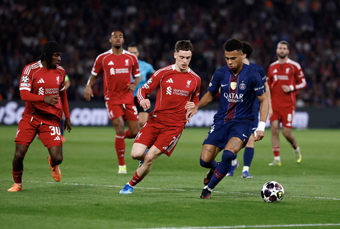PSG sở hữu lối đá biến ảo khiến Liverpool không biết chống đỡ như thế nào