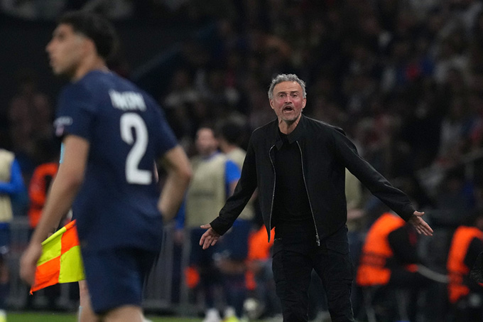 Luis Enrique vẫn chưa thực sự hài lòng với chiến thắng 2-0 của PSG trước Liverpool