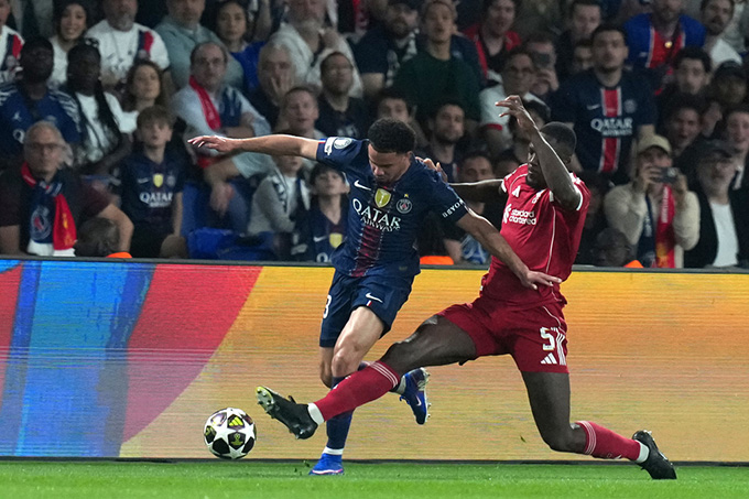 Anh miệt mài lên công về thủ 