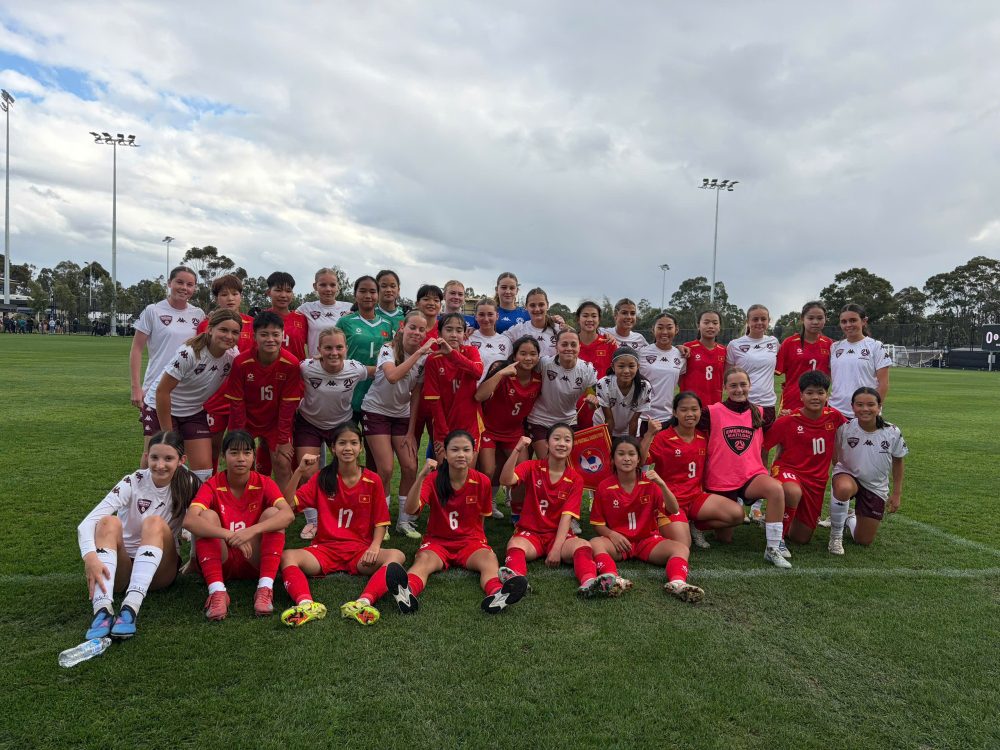 U15 nữ Việt Nam có khởi đầu ấn tượng trước một đối thủ mạnh trong giải giao hữu tại Australia.