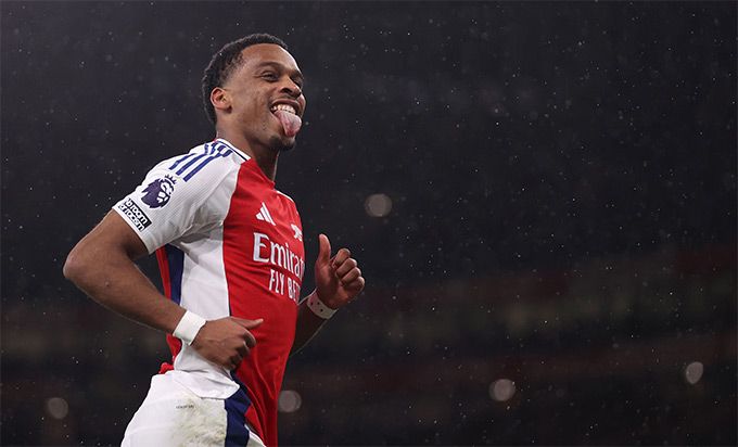 Gullit đánh giá Timber là cầu thủ hay nhất Ngoại hạng Anh