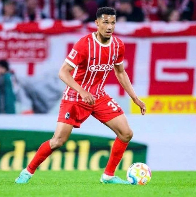 LĐBĐ Madagascar tiếp cận Schmidt 