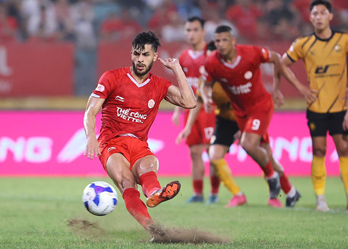 Thể Công Viettel thắng sát nút Thanh Hoá - Ảnh: Đức Cường