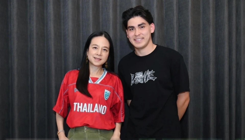 Madam Pang xác nhận hậu vệ Erik Kahl sẽ khoác áo ĐT Thái Lan trong đợt FIFA Days tháng 6 tới.