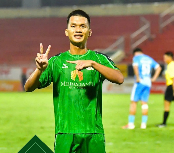 Gia Việt ghi bàn thắng duy nhất cho Quy Nhơn 