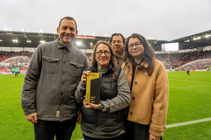 Frank Soo được đưa vào Đại sảnh Danh vọng thể thao của Stoke City 