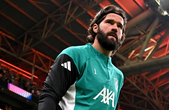  Alisson trong màu áo Liverpool