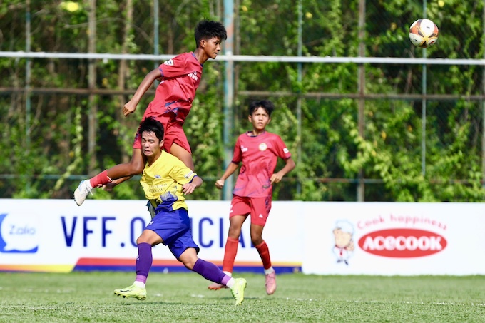 Các cầu thủ U15 Tây Ninh đã không thể tạo được bất ngờ trước Hà Nội I. ảnh: Nguyễn Khánh