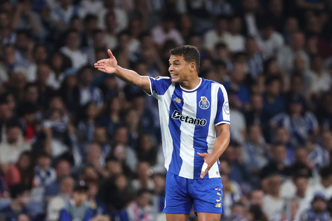 Thiago Silva vẫn đang chơi tốt tại Porto
