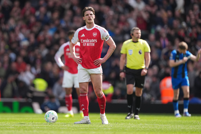 Arsenal vẫn đang được lịch sử ủng hộ