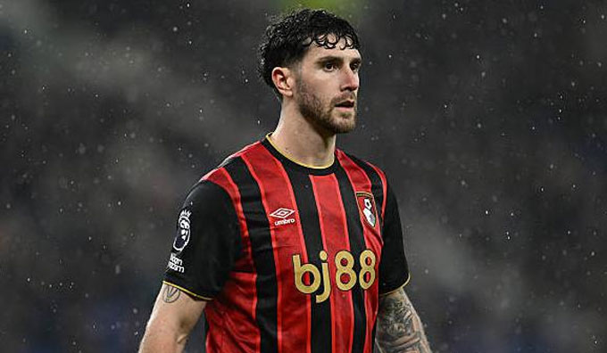 Marcos Senesi trong màu áo Bournemouth